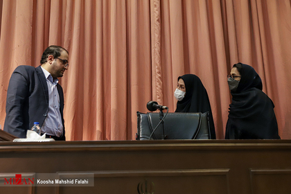 اولین دادگاه رسیدگی به دادخواست ۴۲ نفر از اعضای سابق گروهک و فرقه تروریستی منافقین به سرکردگی مریم و مسعود رجوی و جمعی از اعضای کادر ارشد این گروهک