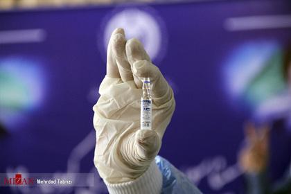 واکسیناسیون سالمندان در ارومیه
