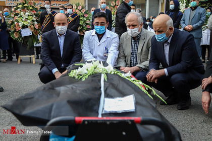مراسم وداع با شهید خدمت دکتر آقامحمدی استاد گروه کودکان دانشگاه علوم پزشکی تهران