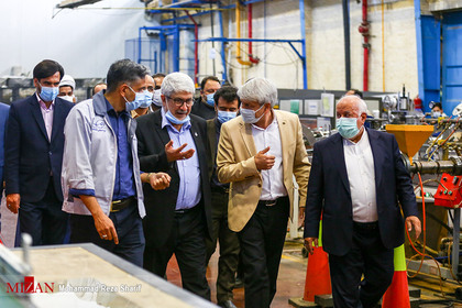 سعید عمرانی معاون قضایی دادستان کل کشور در بازدید  از یک کارخانه لوازم خانگی در اصفهان