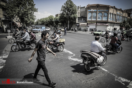 تهران به رنگ قرمز کرونایی
