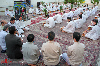 جزء خوانی قرآن کریم در زندان مرکزی شیراز
