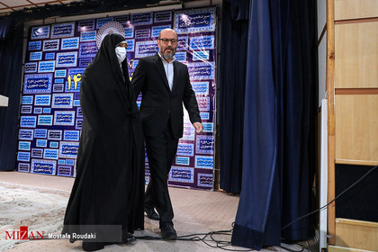 ثبت نام حسین دهقان وزیر سابق دفاع و پشتیبانی نیروهای مسلح در انتخابات 1400