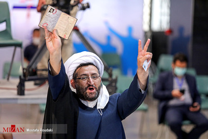 حجت‌الاسلام محمد زارع فومنی دبیرکل حزب مردمی اصلاحات در انتخابات 1400