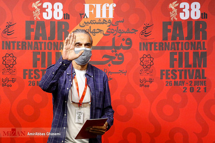 همایون ارشادی بازیگر ،در سومین روز سی و هشتمین جشنواره جهانی فیلم فجر