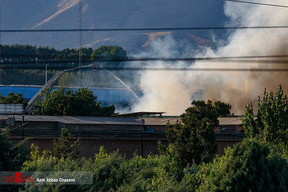 آتش سوزی در محوطه شرکت بهنوش
