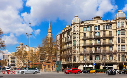 خیابان پاسو د سن خوان در بارسلونا
