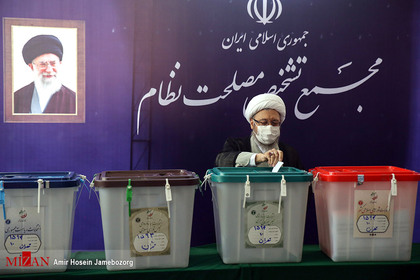 حجت الاسلام و المسلمین صادق لاریجانی در انتخابات 1400