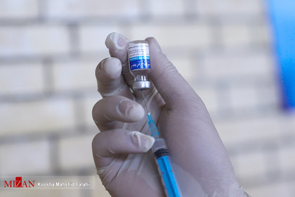 تزریق نخستین واکسن کوو برکت در زاهدان
