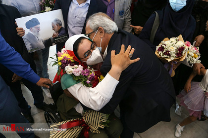 استقبال از زهرا نعمتی قهرمان تیراندازی با کمان پارالمپیک - کرمان
