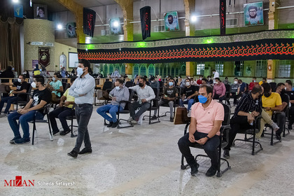 مرکز واکسیناسیون شبانه روزی - شیراز

