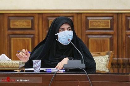 نشست هم اندیشی رئیس قوه قضائیه با اعضای فراکسیون زنان مجلس
