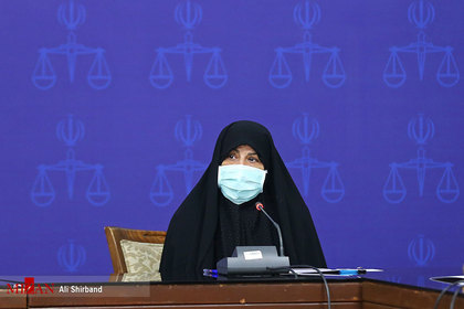 نشست هم اندیشی رئیس قوه قضائیه با اعضای فراکسیون زنان مجلس
