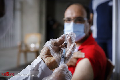 افتتاح بزرگترین مرکز واکسیناسیون شبانه روزی تهران در ورزشگاه تختی