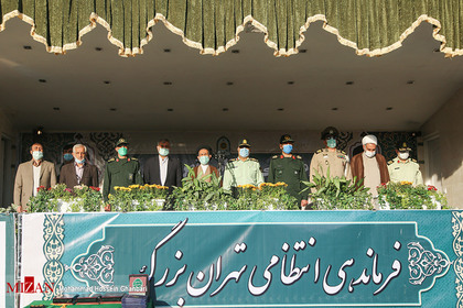 مراسم صبحگاه مشترک نیروی انتظامی به مناسبت هفته ناجا