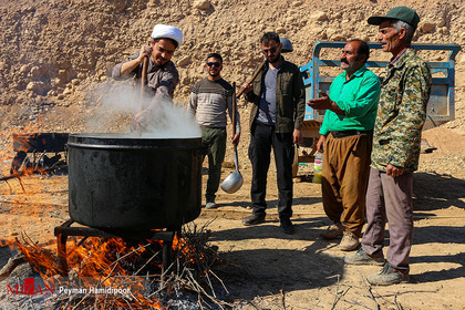 اردوی جهادی اصناف و بازاریان در روستای دهگاه بجنورد
