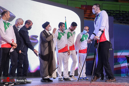 مراسم تجلیل از مدال‌آوران المپیک و پارالمپیک و اهدای بازوبند پهلوانی
