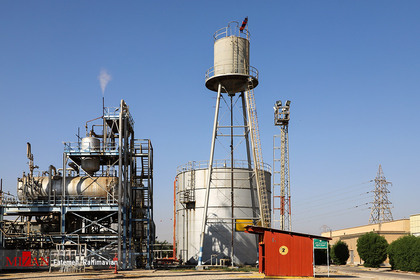 بازدید رئیس سازمان بازرسی کشور از تاسیسات نفتی شرکت نفت و گاز و انبار اموال تملیکی - خوزستان