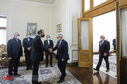 دیدار نماینده رئیس جمهور روسیه در امور سوریه با وزیر امور خارجه
