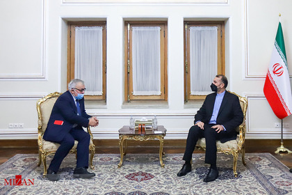 دیدار نماینده رئیس جمهور روسیه در امور سوریه با وزیر امور خارجه
