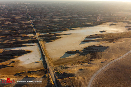 خشک شدن دریاچه جوان در کلوت شهداد - کرمان
