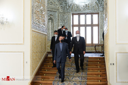 دیدار معاون رئیس جمهور قرقیزستان با وزیر امور خارجه
