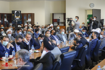 نشست مشترک رئیس کل دادگستری استان تهران با قضات دادگاه‌های تجدید نظر
