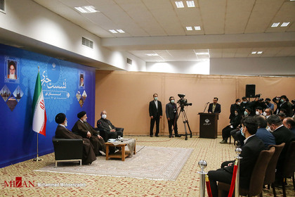 نشست خبری رئیس جمهور در پایان سفر به قم

