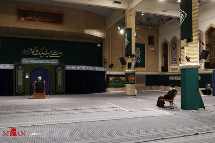اولین شب مراسم عزاداری حضرت فاطمه زهرا (سلام‌الله‌علیها) در حسینیه امام خمینی
