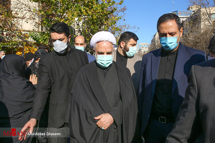 حضور حجت‌الاسلام والمسلمین محسنی اژه‌ای رییس قوه قضاییه در مراسم تشییع ۱۵۰ شهید دفاع مقدس در تهران

