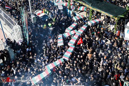 مراسم تشییع ۱۵۰ شهید دفاع مقدس در تهران