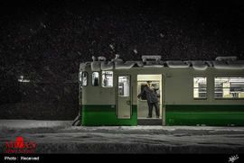 عبور قطار از برف در روسیه
