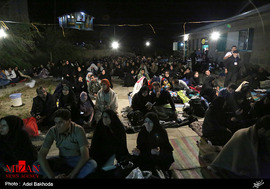 مراسم احیای شب بیست و سوم ماه رمضان در میدان میشان در همدان