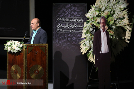 حمید امجد در مراسم چهلم هنرمند فقید داوود رشیدی