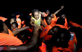 عملیات امداد و نجات مهاجران در دریای مدیترانه