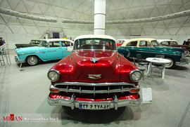 نمایشگاه خودروهای کلاسیک در اصفهان
