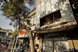 سینما تابان ابتدای خیابان لاله زار 