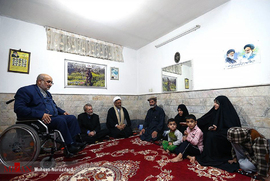 دیدار رئیس مجلس با خانواده شهید امتیاز حسین