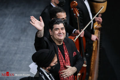 پنجمین روز سی و هفتمین جشنواره موسیقی فجر،  با اجرای سالار عقیلی در تالار وحدت تهران برگزار شد . 