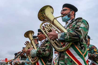 مراسم رژه روز ارتش در بجنورد 