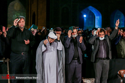 مراسم احیاء شب بیست و یکم ماه مبارک رمضان در اصفهان 