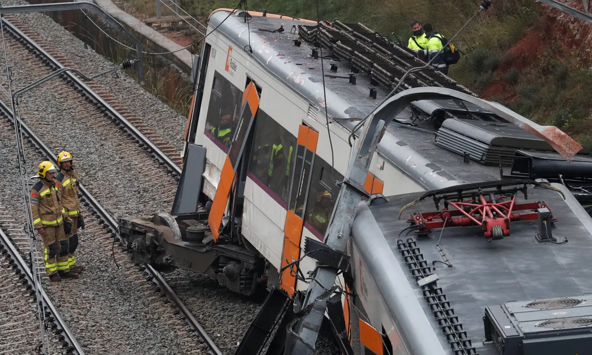 برخورد دو قطار در اسپانیا 155 زخمی بر جای گذاشت